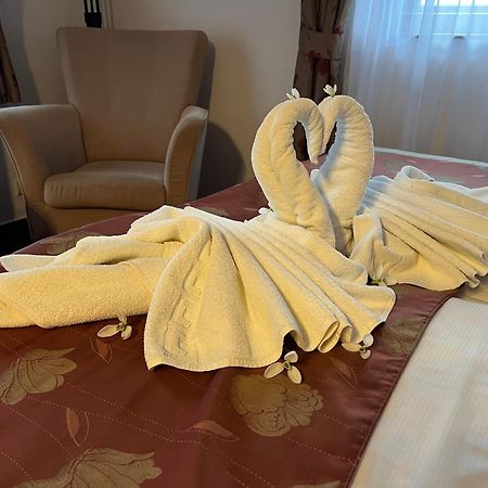 Hotel Joseph 1699 เชบีช ภายนอก รูปภาพ