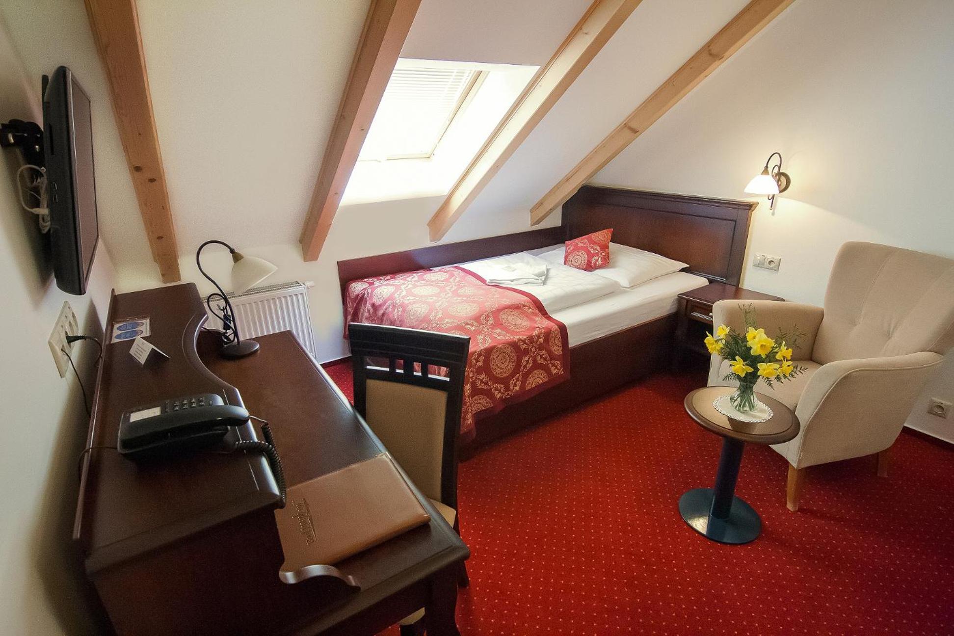 Hotel Joseph 1699 เชบีช ภายนอก รูปภาพ