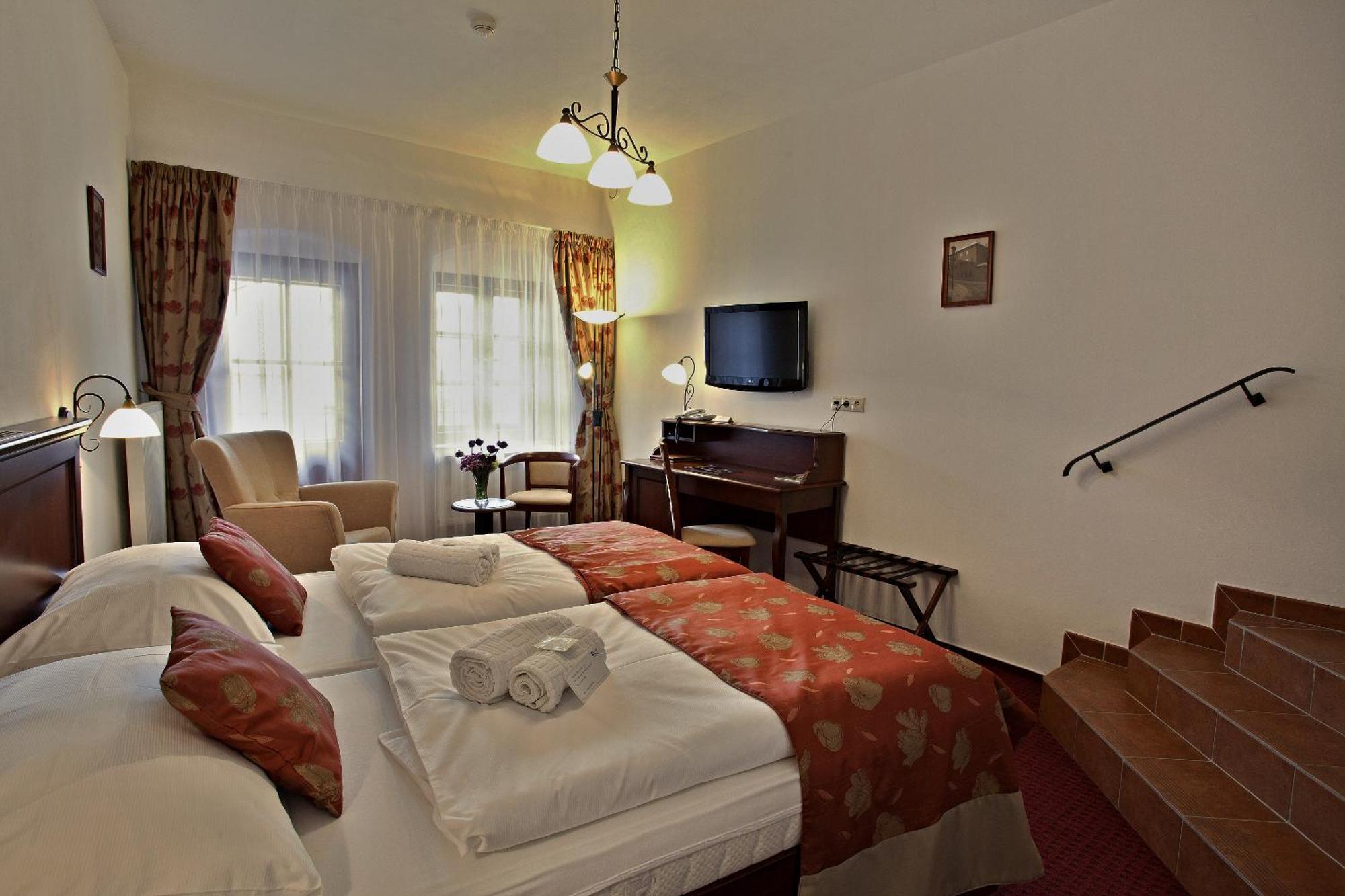 Hotel Joseph 1699 เชบีช ภายนอก รูปภาพ